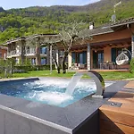 Willa Vittoria With Private Heated Pool & Shared Sauna - Bellagio Village *