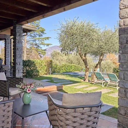 Villa Vittoria With Private Heated Pool & Shared Sauna - Bellagio Village Oliveto Lario